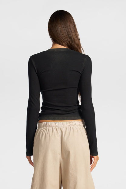 Verona Henley